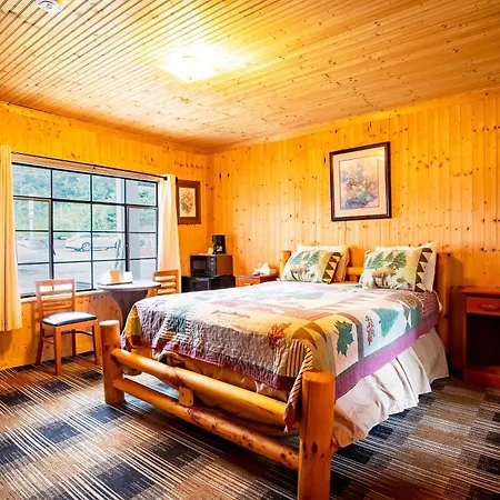 Lloyd'S On The River Country Inn By Oyo Bryson City Esterno foto