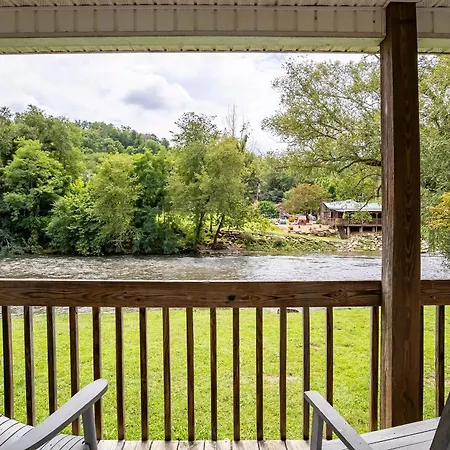 Lloyd'S On The River Country Inn By Oyo Bryson City Esterno foto