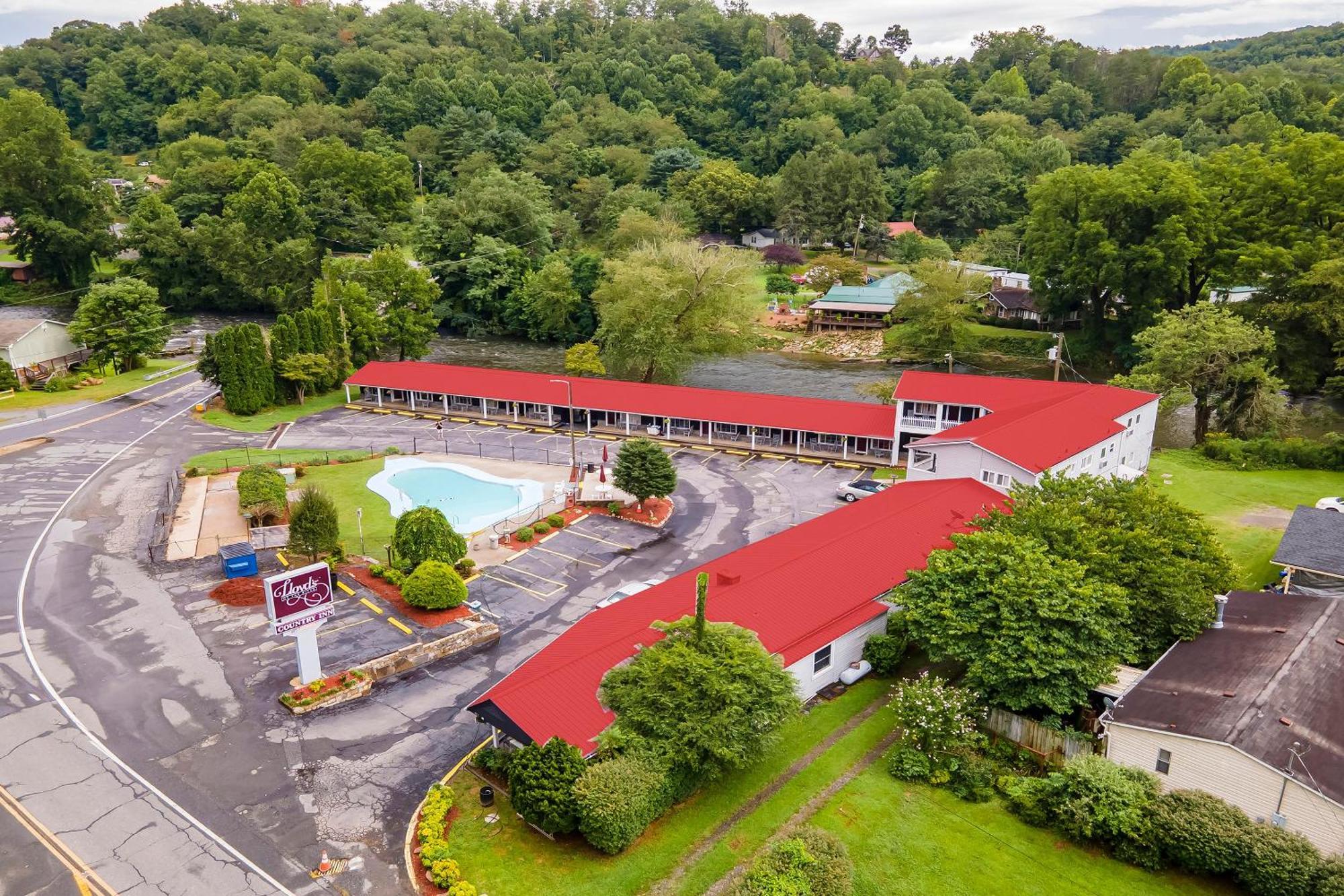Lloyd's On The River Country By Oyo 2* Bryson City