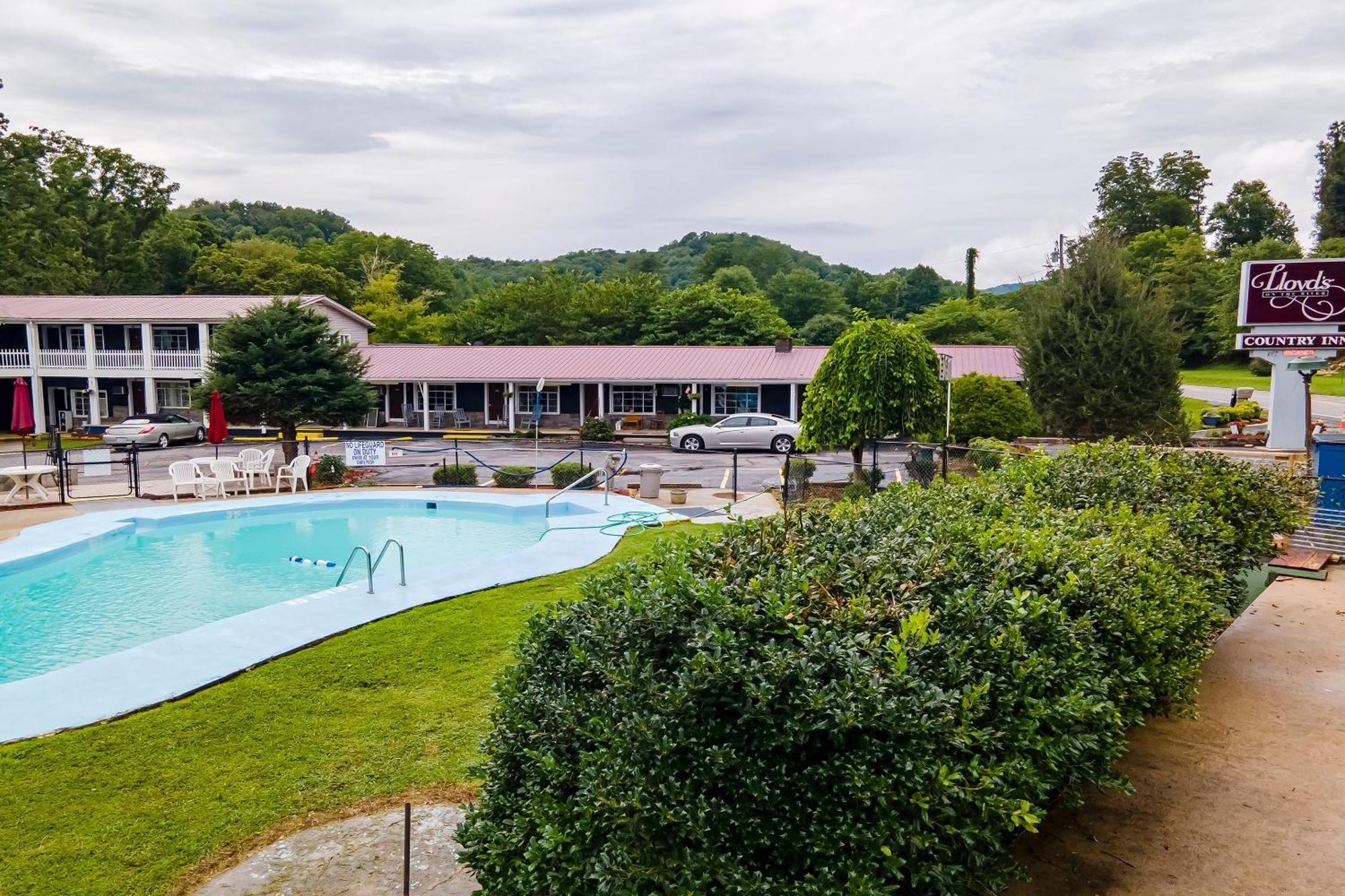 Lloyd's On The River Country By Oyo 2* Bryson City